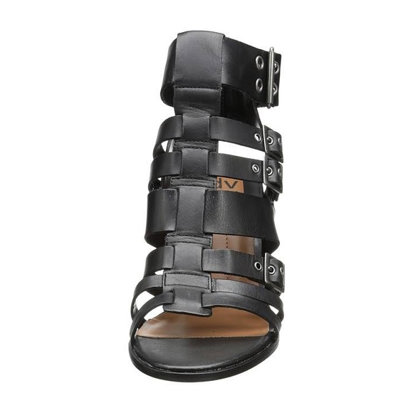 Dolce Vita Paityn Leather Sandals - Picture 3 of 9